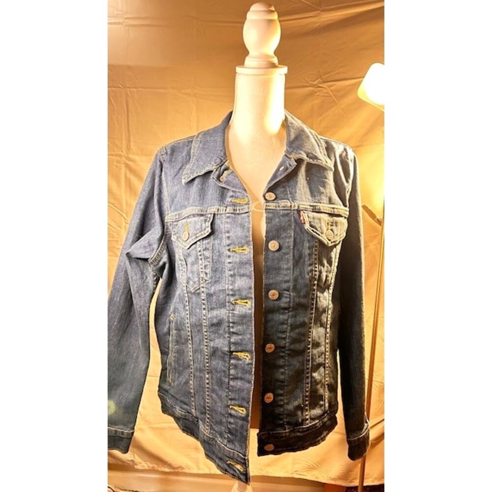 Levi Women's Trucker Jacket XL NWT